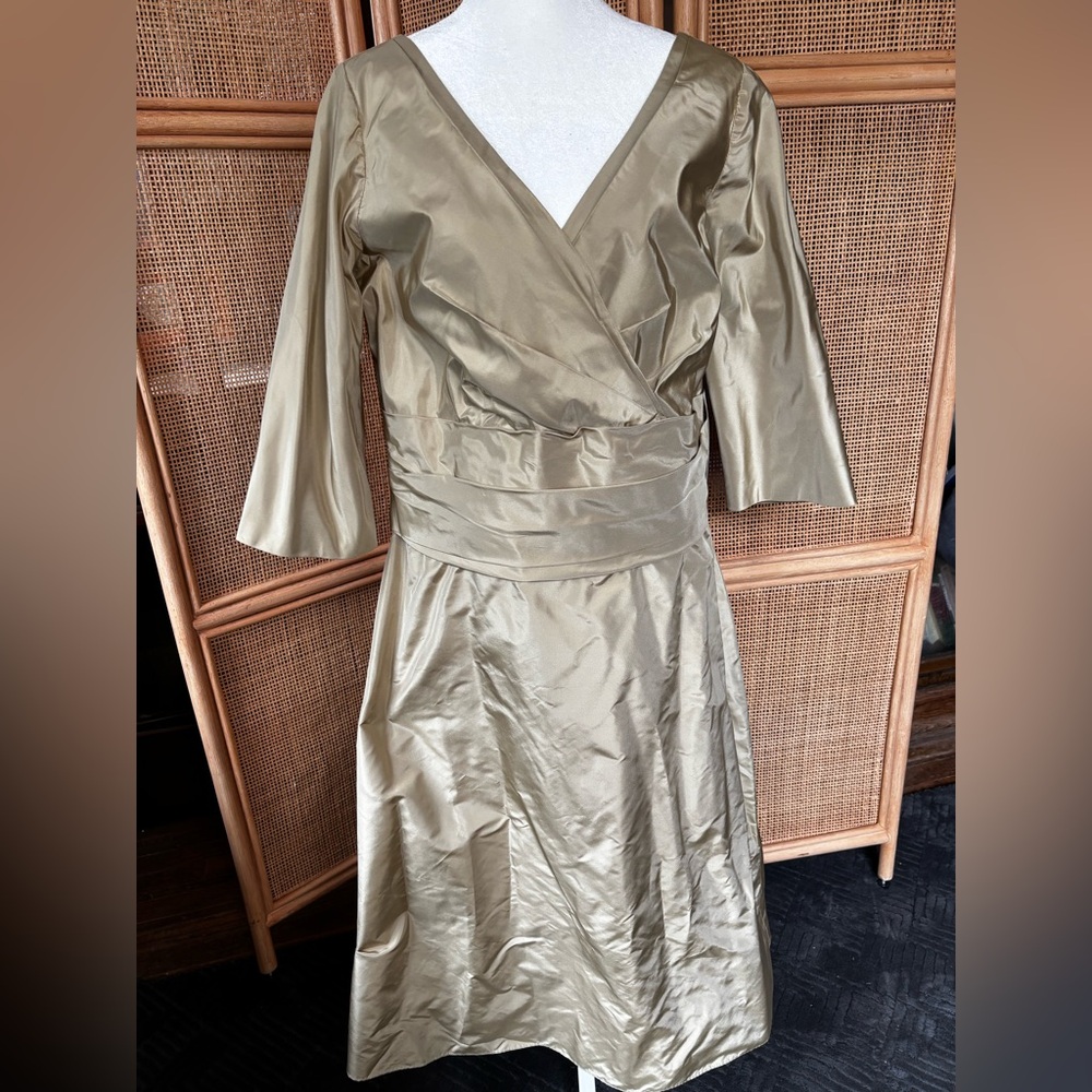 NWT Siri Dupioni Silk Tuley Green Gown